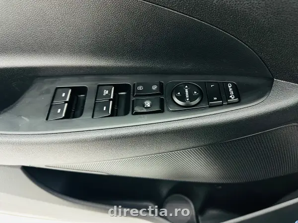 Poza anunț 12