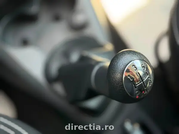 Poza anunț 33