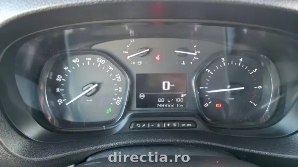 Poza anunț 13