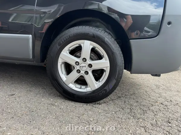 Poza anunț 27