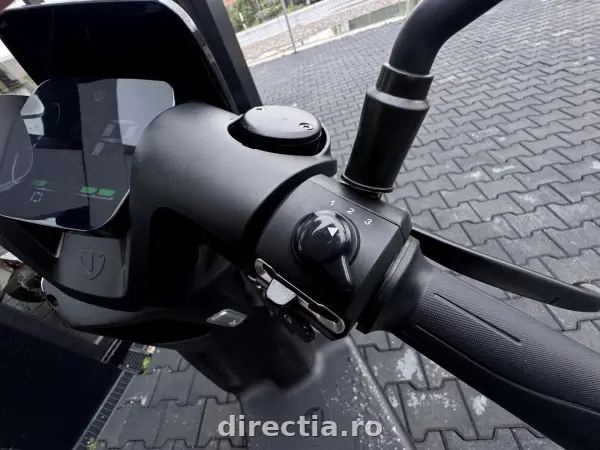 Poza anunț 10