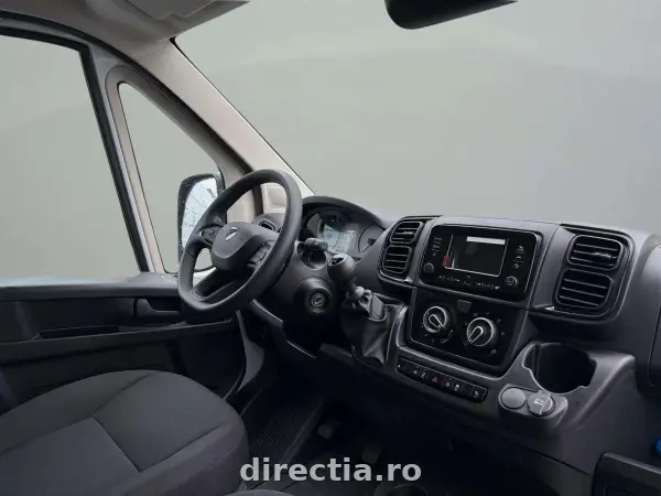 Poza anunț 11