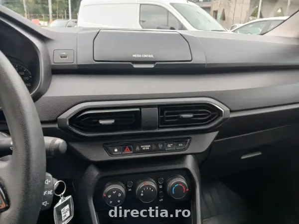 Poza anunț 14
