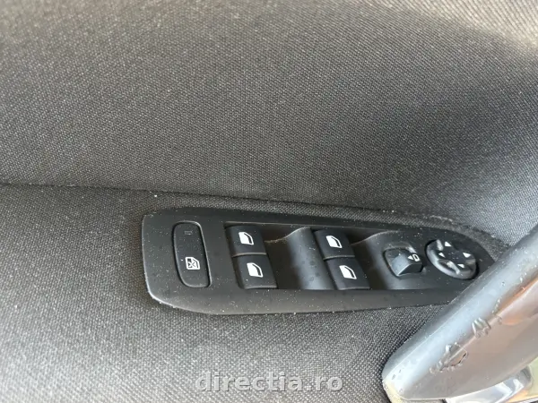 Poza anunț 26