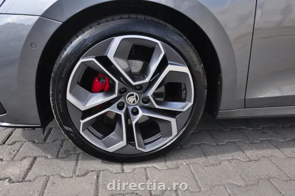 Poza anunț 13