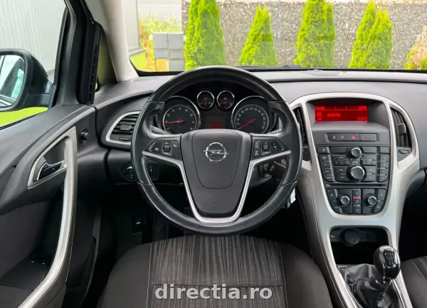 Poza anunț 12