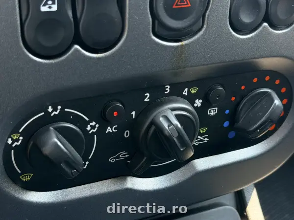 Poza anunț 12