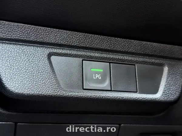 Poza anunț 18