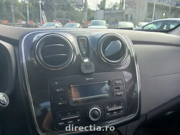 Poza anunț 12