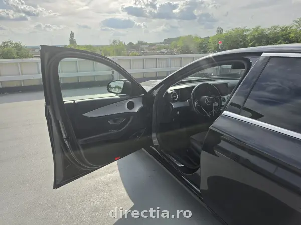 Poza anunț 32