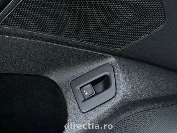 Poza anunț 12