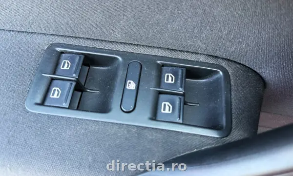 Poza anunț 23