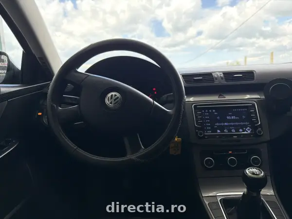 Poza anunț 12