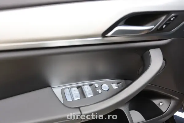 Poza anunț 36