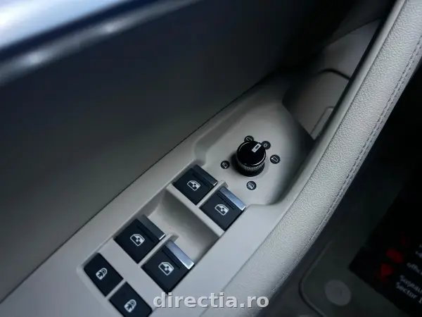 Poza anunț 23