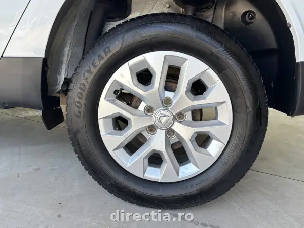 Poza anunț 35