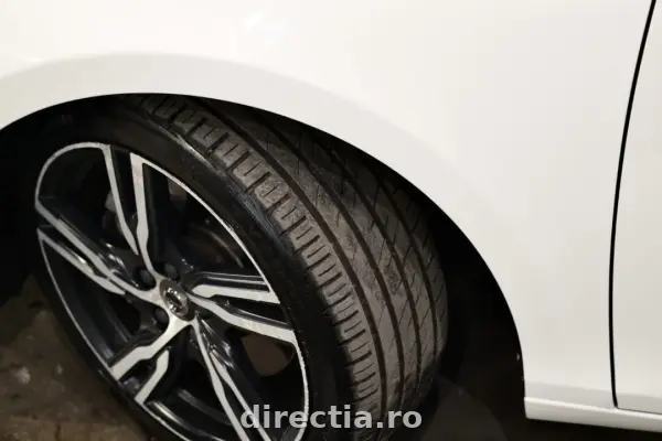 Poza anunț 33