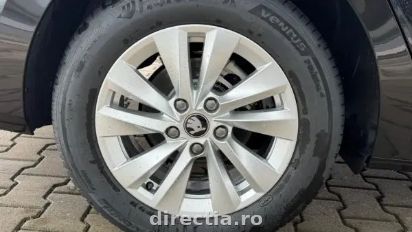Poza anunț 28