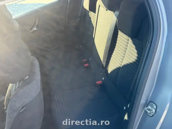 Poza anunț 12