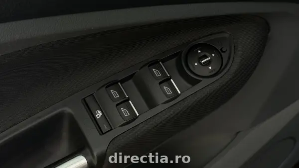 Poza anunț 18