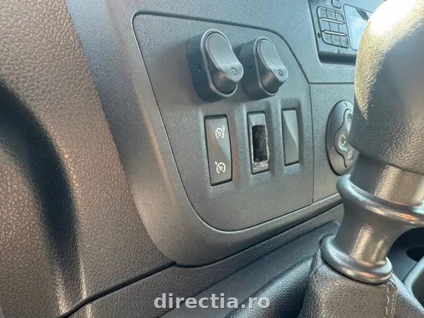 Poza anunț 18