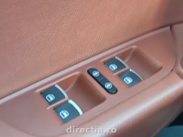 Poza anunț 26