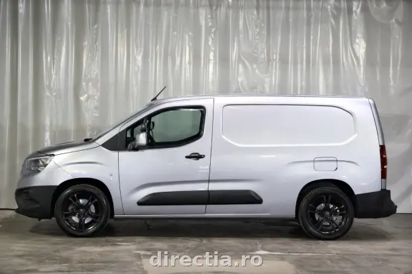 Poza anunț 38