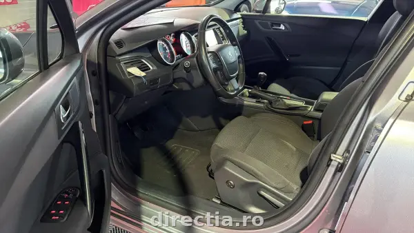 Poza anunț 23