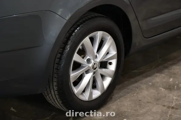 Poza anunț 30