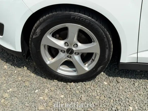 Poza anunț 12