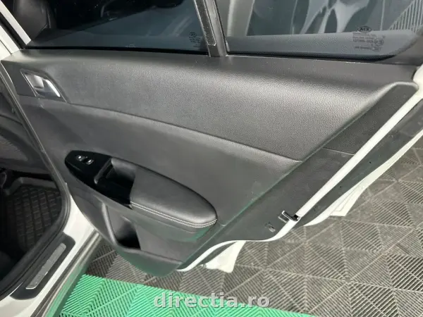 Poza anunț 25