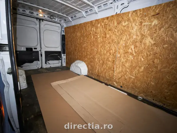 Poza anunț 14
