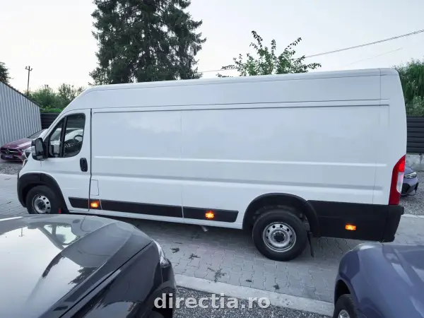 Poza anunț 12