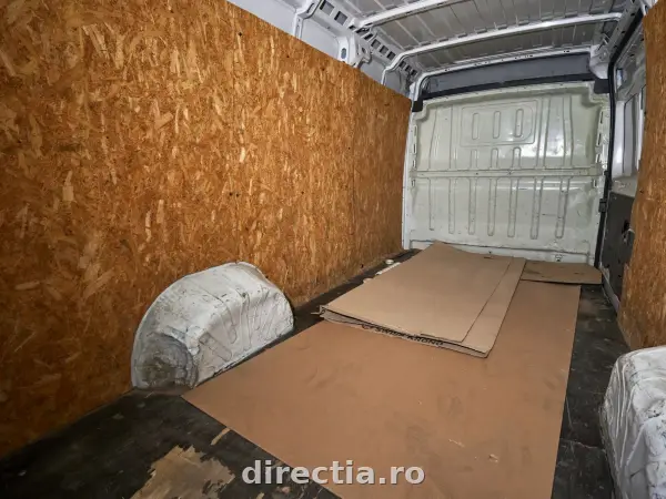 Poza anunț 13