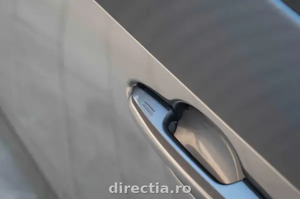 Poza anunț 25