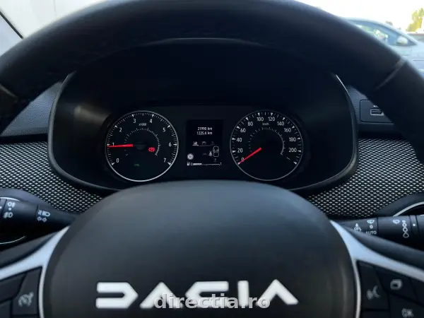 Poza anunț 18