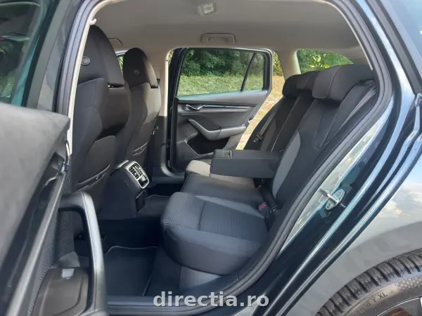 Poza anunț 32