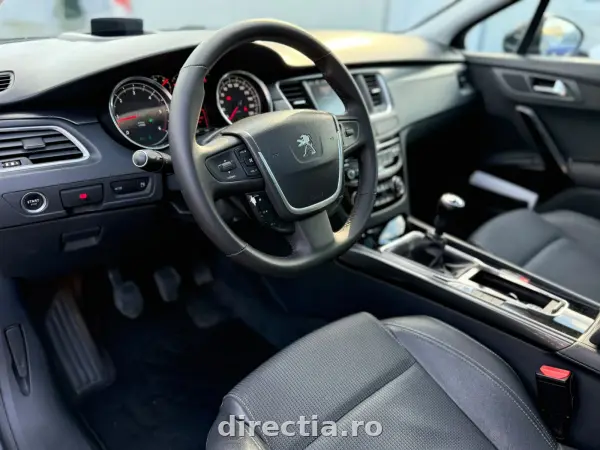 Poza anunț 12