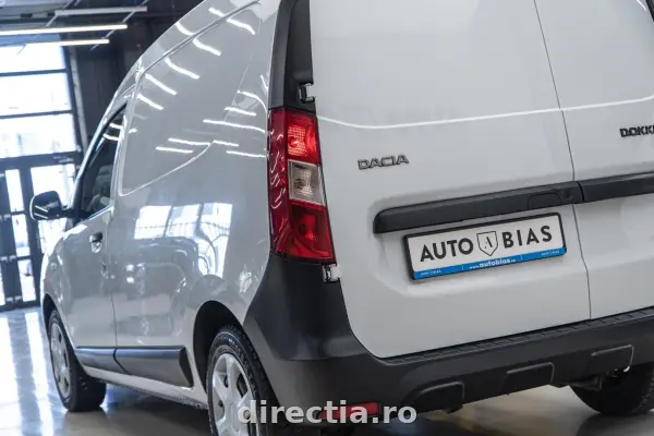 Poza anunț 28