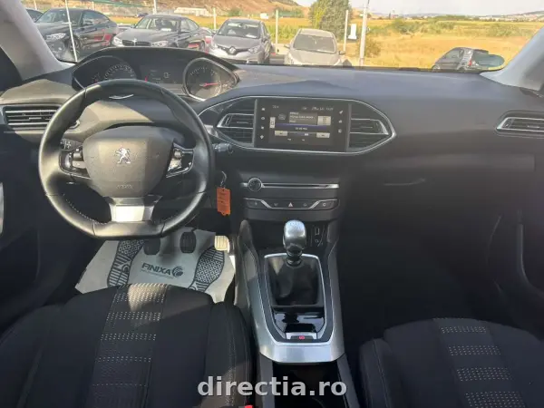Poza anunț 12