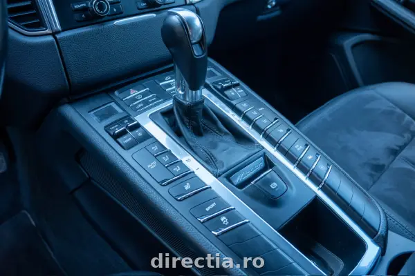 Poza anunț 12