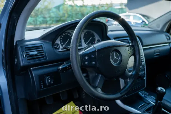 Poza anunț 12