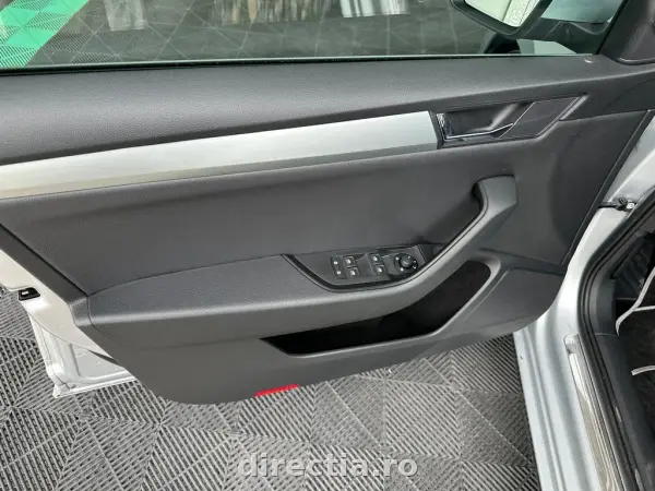 Poza anunț 16