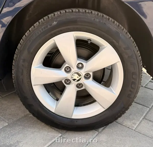 Poza anunț 8
