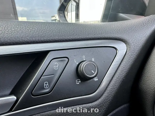 Poza anunț 18