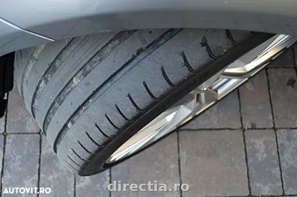 Poza anunț 32