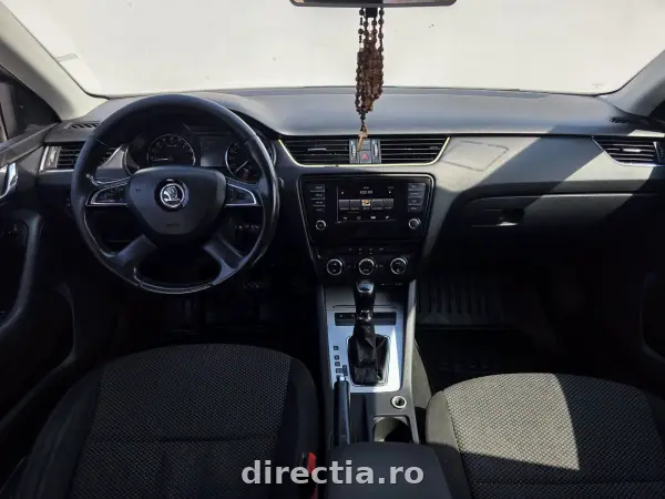 Poza anunț 12
