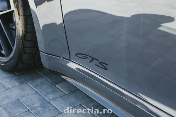 Poza anunț 12