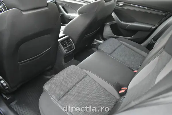 Poza anunț 16