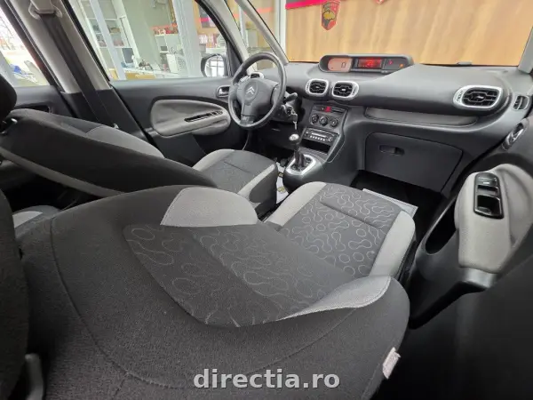 Poza anunț 12